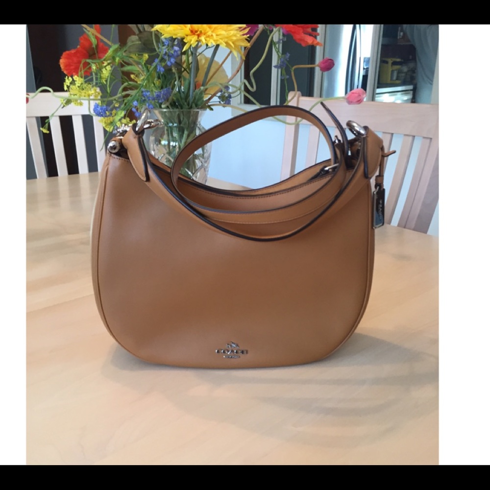 SOLD 🌺 Coach Nomad in Light Saddle